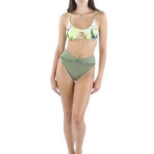 Tinibikini swim set